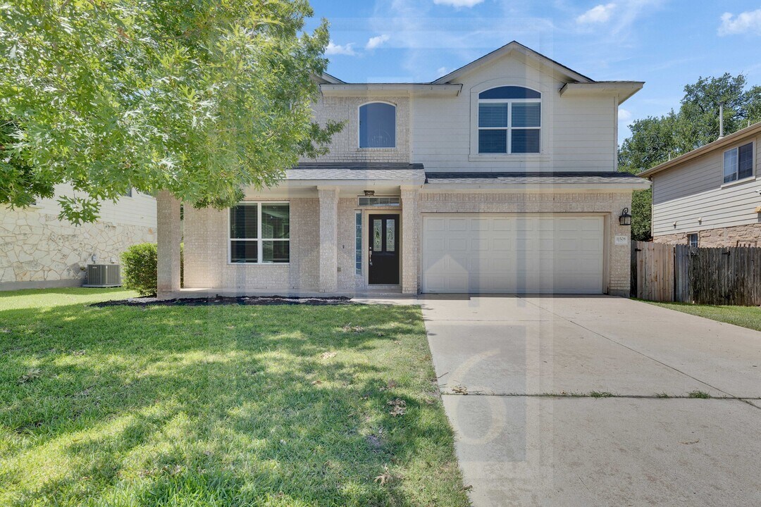 11508 Staked Plains Dr in Austin, TX - Building Photo