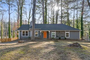 494 Plainville Dr SW in Atlanta, GA - Building Photo