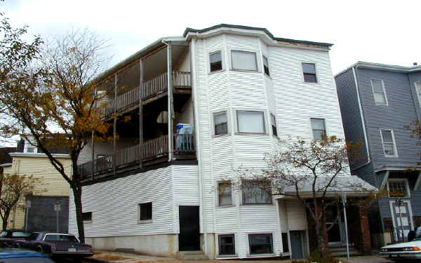 3 McCormack Sq in Boston, MA - Foto de edificio