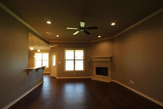 2532 Meadowglen Ct in Tyler, TX - Building Photo - Building Photo