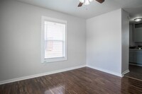 2516 Anita St photo'