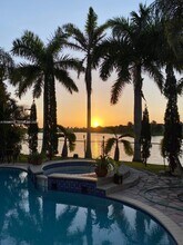 13553 SW 124th Avenue Rd in Miami, FL - Building Photo - Building Photo