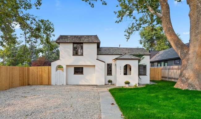 property at 3912 W Grover St