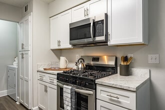Reserve on Riverside Apartments in Macon, GA - Building Photo - Interior Photo
