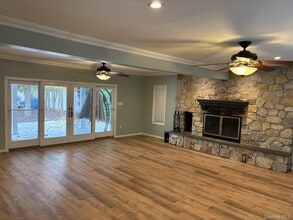 71 Maple Ave in Bethpage, NY - Building Photo - Building Photo