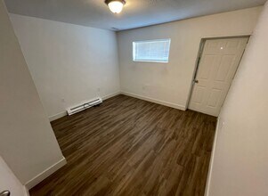 588 S 300 W-Unit -588 in Provo, UT - Foto de edificio - Building Photo