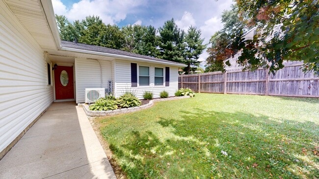 62 Brushwood Dr in Mansfield, OH - Building Photo - Building Photo