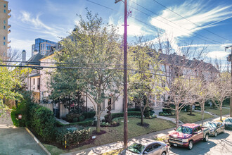 Highland Gates on Katy Trail in Dallas, TX - Building Photo - Building Photo