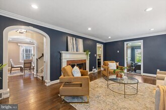 6115 Washington Blvd in Arlington, VA - Building Photo - Building Photo