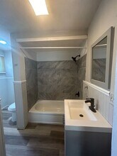 4017 E 54th St, Unit DN Unit in Newburgh Heights, OH - Building Photo - Building Photo