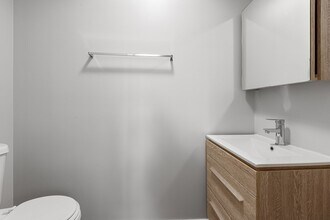 4871 N Magnolia Ave, Unit 1 in Chicago, IL - Building Photo - Building Photo