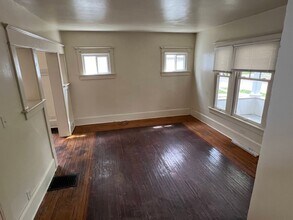 677 Blaine Ave in Akron, OH - Building Photo - Building Photo