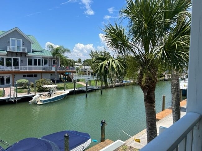 902 Gibbs Rd in Venice, FL - Building Photo - Building Photo
