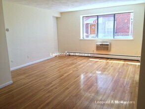81 Litchfield St, Unit Litchfield street 15 in Boston, MA - Foto de edificio - Building Photo
