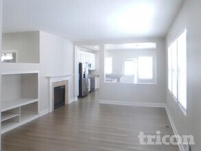 2290 St Claire Dr in Colorado Springs, CO - Building Photo - Building Photo