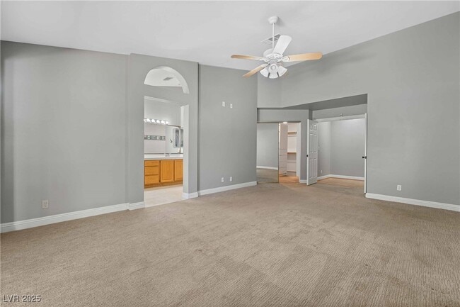 property at 3032 Pier Harbor Dr