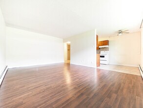 Elm Tree Place in Edmonton, AB - Building Photo - Building Photo