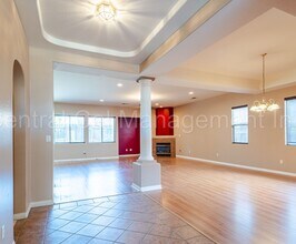 10713 Alexander Falls Ave in Bakersfield, CA - Building Photo - Building Photo