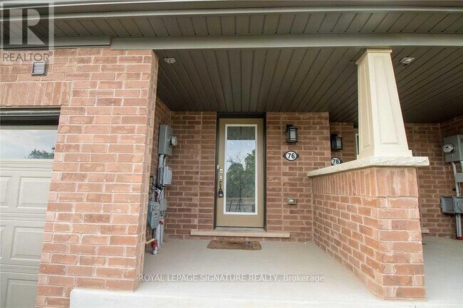 76 Scarletwood St in Hamilton, ON - Building Photo - Building Photo