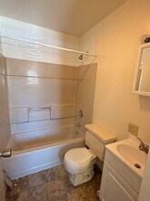 2246 Fox St, Unit 2246 fox in Williamsport, PA - Building Photo - Building Photo