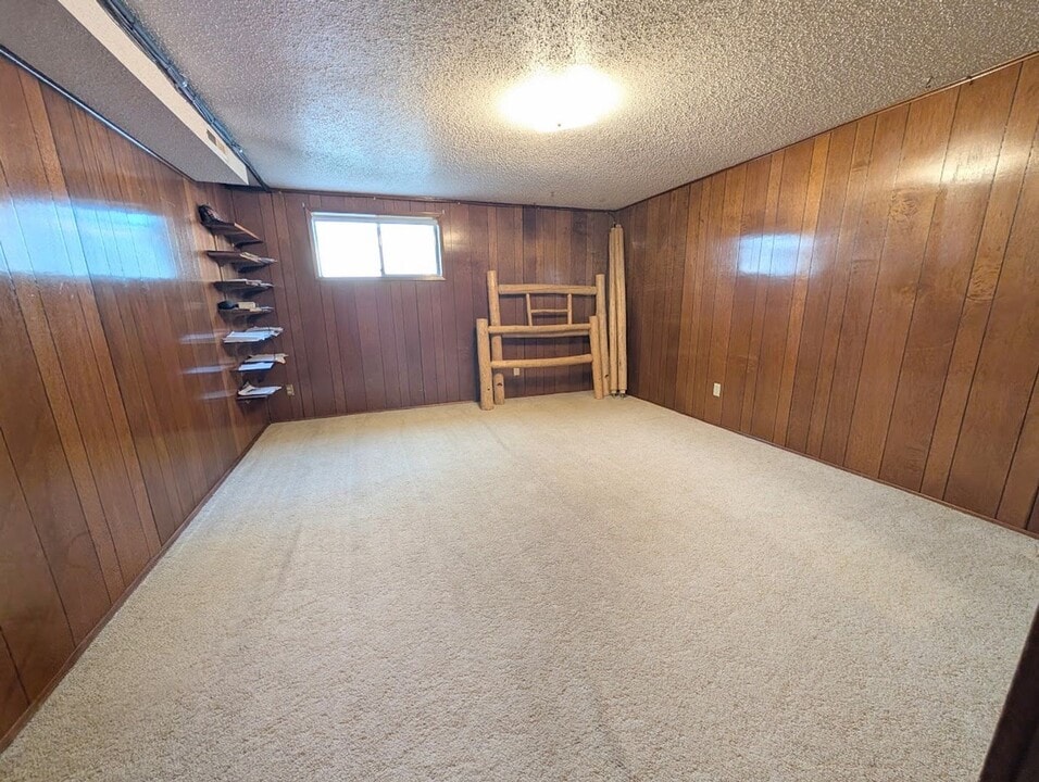 527 Linden Dr in Lewiston, ID - Building Photo