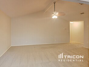 537 Greenway Dr in Saginaw, TX - Building Photo - Building Photo