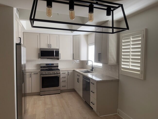 12060 Hoffman St, Unit Hoffman in Studio City, CA - Foto de edificio - Building Photo