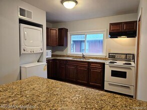 437 N Monroe St, Unit B in Monroe, MI - Building Photo - Building Photo