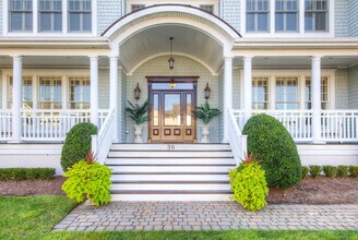 30 Columbus Dr in Monmouth Beach, NJ - Building Photo - Building Photo