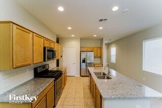 7519 S Via Rancho La Costa in Tucson, AZ - Building Photo - Building Photo