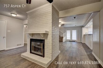 757 Aspen Ct in Hurst, TX - Building Photo - Building Photo