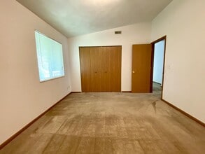 114 Lauren Cir in Belleville, IL - Building Photo - Building Photo