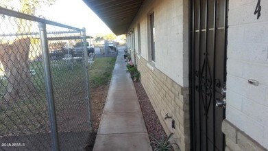 8322 N 60th Ave-Unit -4 in Glendale, AZ - Building Photo - Building Photo