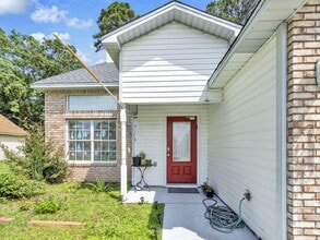 1061 Quail Hollow Dr in Mary Esther, FL - Building Photo - Building Photo