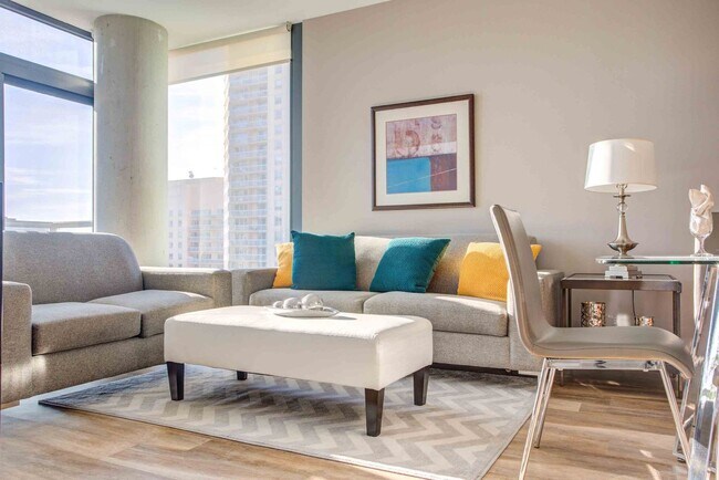 610 N State St in Chicago, IL - Building Photo - Building Photo