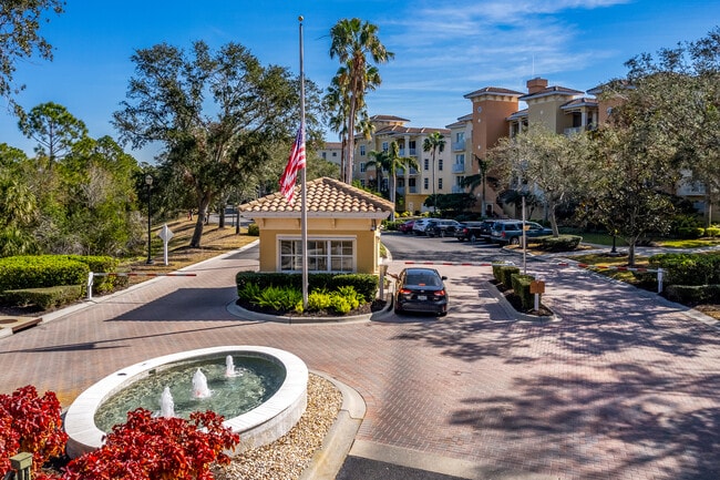 WaterCrest in Lakewood Ranch, FL - Building Photo - Building Photo