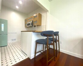 815 Euclid Ave in Miami Beach, FL - Building Photo - Building Photo