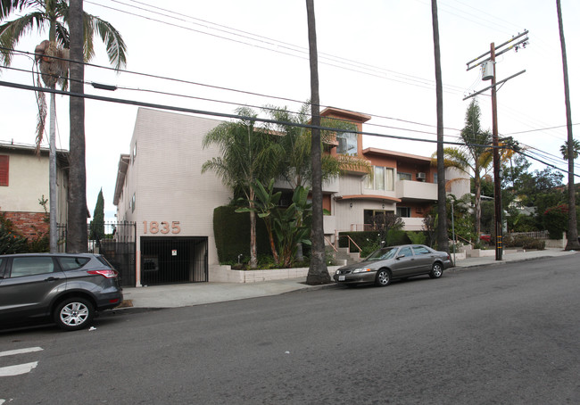 1835 Taft Ave in Los Angeles, CA - Building Photo - Building Photo