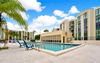 11790 SW 18th St in Miami, FL - Building Photo - Building Photo