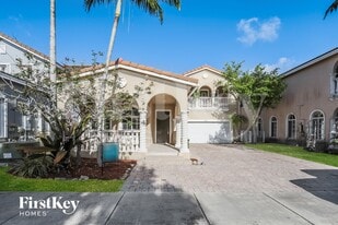 27521 SW 139th Pl in Homestead, FL - Building Photo