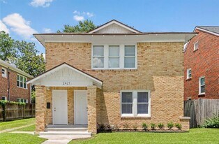 2421 Isabella St in Houston, TX - Building Photo