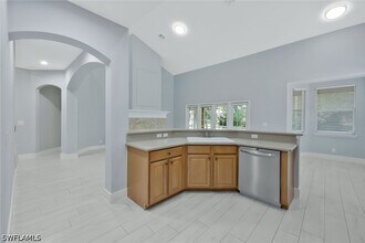 8413 Hollow Brook Cir in Naples, FL - Building Photo - Building Photo