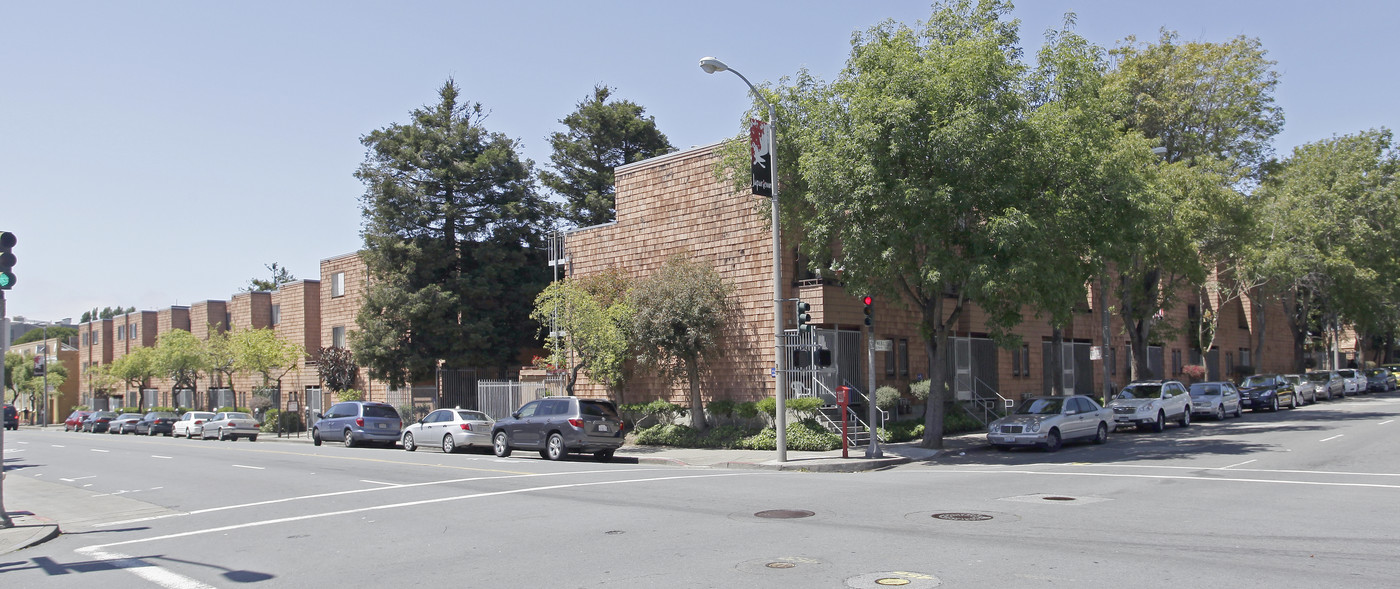 Golden Gate Apartments in San Francisco, CA - Building Photo