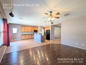 6353 S Sunrise Valley Dr in Tucson, AZ - Building Photo - Building Photo