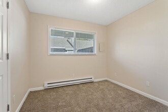 Queens Commons in Portland, OR - Building Photo - Interior Photo
