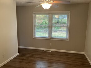 144 Brentwood Dr in Battle Creek, MI - Building Photo - Building Photo