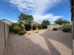 4140 W Palace Station Rd in New River, AZ - Foto de edificio - Building Photo