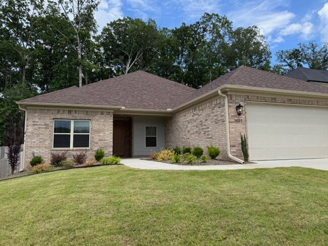 5021 Springwood Cir