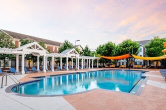 Veranda at Norton Commons in Prospect, KY - Foto de edificio - Building Photo