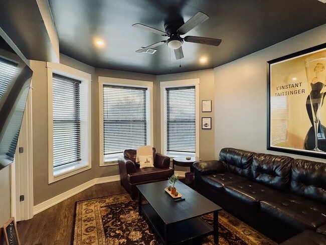 property at 1428 S Central Park Ave